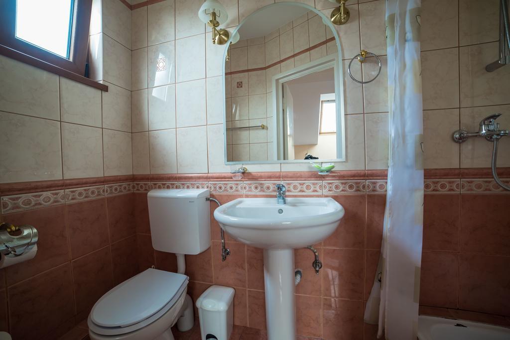 Pension Hotel Fast Рэдэуци Экстерьер фото